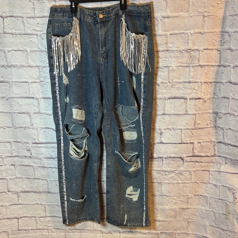 🔵”NWT” Fringe and Sequin Distressed Jeans